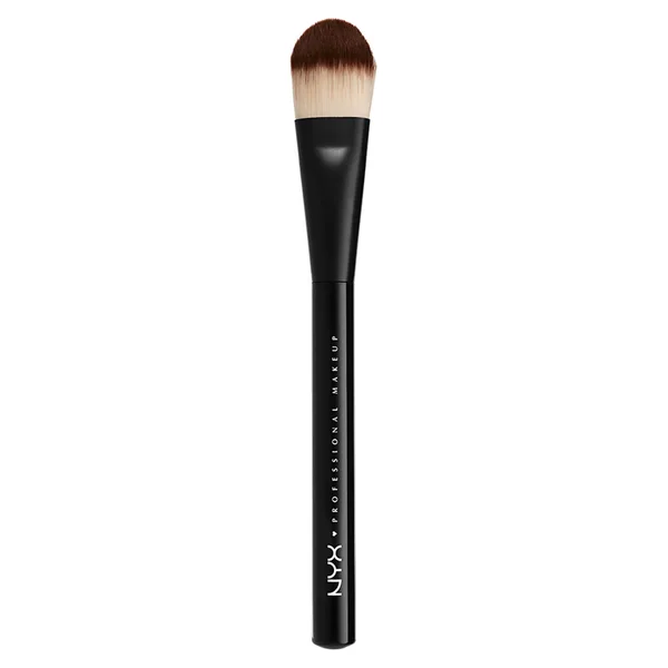 NYX Professional Makeup Pro Flat Foundation Brush 3 NYX Professional Makeup Pro Flat Foundation Brush