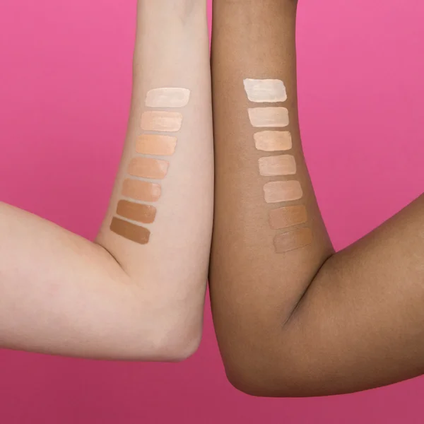 First Aid Beauty Hello FAB Bendy Avocado Concealer 4.8g (Various Shades) 6 First Aid Beauty Hello FAB Bendy Avocado Concealer 4.8g (Various Shades) - Image 4