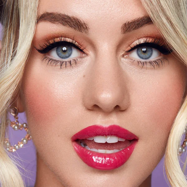 Lola's Lashes Diamond Magnetic Eyelashes 4 Lola's Lashes Diamond Magnetic Eyelashes - Image 2