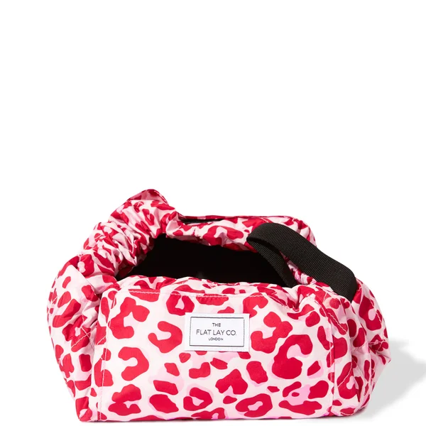 The Flat Lay Co. Drawstring Bag - Pink Leopard 6 The Flat Lay Co. Drawstring Bag - Pink Leopard - Image 4