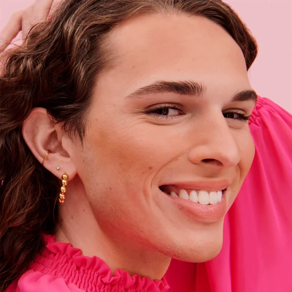 Benefit Hoola Matte Bronzer Mini 2.5g 4 Benefit Hoola Matte Bronzer Mini 2.5g - Image 2