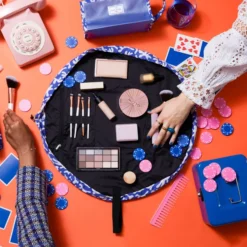 The Flat Lay Co. Open Flat Makeup Bag - Groovy Blue -Fashion Cosmetics Store 14017828 1565022420985311