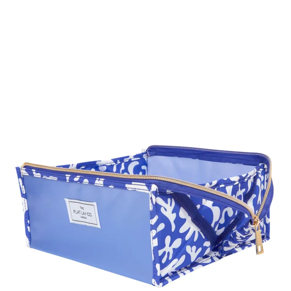 The Flat Lay Co. Open Flat Frosted Jelly Box Bag - Groovy Blue 5 The Flat Lay Co. Open Flat Frosted Jelly Box Bag - Groovy Blue - Image 3